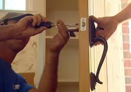Cleveland-Lock-Locksmith Cleveland, OH 216-606-9015 - 9a-Locks-Change